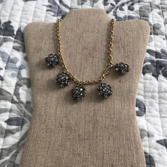 Ann Taylor gold black and white necklace EUC - Picture 2 of 5